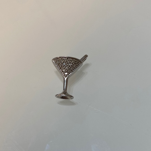 10Kt white gold & diamond martini glass pendant - Picture 3 of 8